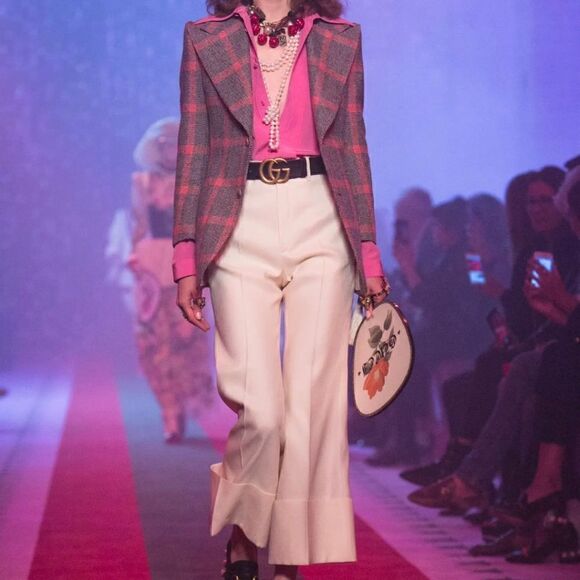 GUCCI BLOUSE PINK  GORGEOUS - Picture 8 of 11